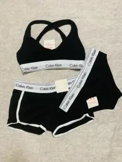 Calvin Klein 黒 ブラとショーツセットSサイズ3点セット人気未使用