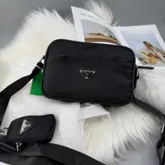 美品 PRADA ノベルティ ショルダーバッグ