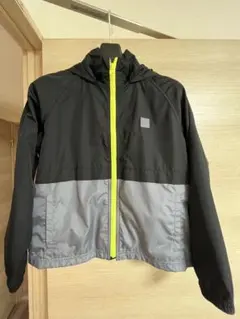 Gap★裏メッシュ　フード付きジャケット★130