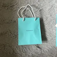 ティファニー 紙袋のサムネイル
