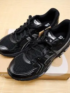 【新品・未使用】27.5cm ASICS GEL-KAYANO 14 ブラックのサムネイル