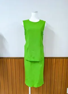 SPORTMAX　明るいグリーン ノースリーブ 前布ワンピース　U0318