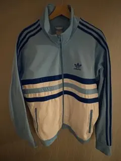 adidas トラックジャケット