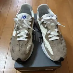 New Balance スニーカー ベージュ/ホワイト