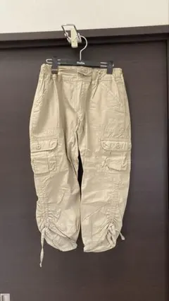 ユニクロ　UNIQLO クロップドパンツ　ベージュ　S