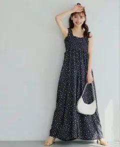 美品！coca シャーリングオールインワン 花柄　Lのサムネイル