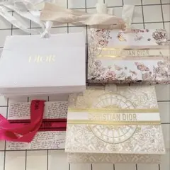 ディオール　ギフトボックス　空箱　ラッピング　まとめ売り　ホリデー　Dior