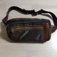 美used☆63レザーズ☆レザーウエストバッグ☆黒×赤ステッチ - メルカリ