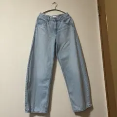 UNIQLO バギーカーブジーンズ 24