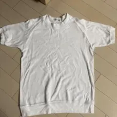 ホワイト　Tシャツ