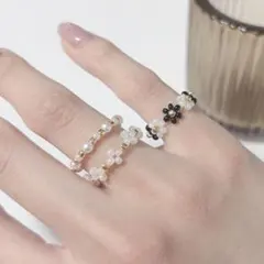 ブラック×ベージュ ︴お花のビーズリングセット ︴No.1009