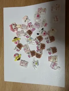 サンリオ❤︎ドーナツ ネイルパーツ6個セット - メルカリ