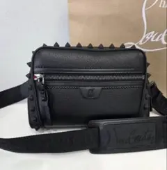 ルブタンショルダーバッグのサムネイル