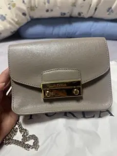 FURLA グレー ショルダーバッグ スタッズ付き