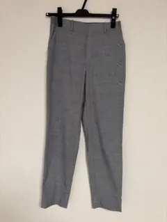 ユニクロ グレー チェック柄 スラックス