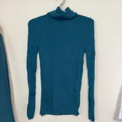 ターコイズ ニット