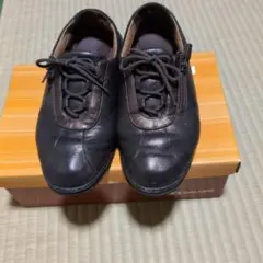 アシックスのウォーキング　シューズ　pedalaのサムネイル