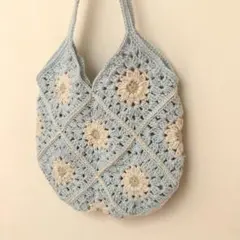 【SALE】ハンドメイド　モチーフ編　グラニースクエア　フラワー　かぎ編み　水色