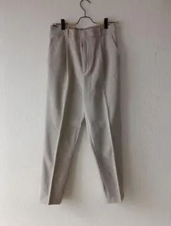 GU　　起毛タックテーパードパンツ