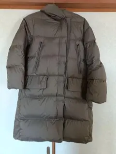ユニクロプラスJ　ブラウンロングダウンコート