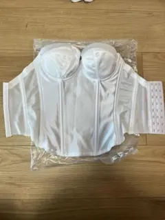 ホワイト コルセットスタイル ブライダル　Ｄ70