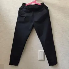 ユニクロ　ウルトラストレッチアクティブジョガーパンツ　130
