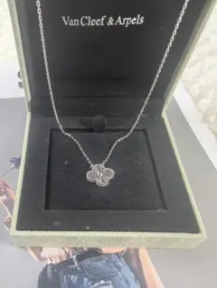 Van Cleef & Arpels ネックレス c1