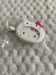 サンリオ　シークレットカスタムヘアクリップ　ハローキティ