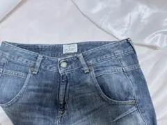 Item thumbnail for item 1ea36f9d-1959-40c6-80e3-a2e47541cba5