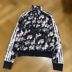 アディダスオリジナルス　adidas トラックジャケットのサムネイル