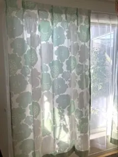 in the room カーテン