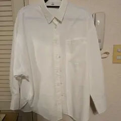 ジーユー gu　ドルマンスリーブシャツ　ホワイト