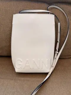 Item thumbnail for item c202d2a8-1a4e-4661-b670-ada0d3dbcc52