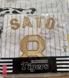 阪神タイガース 佐藤輝明 チャンピオンユニフォーム Lサイズ 新品未