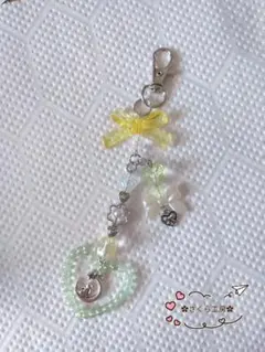ビーズストラップ✿キーホルダー✿ハート・リボン✿ハンドメイド