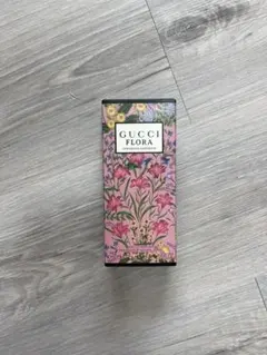 GUCCI 香水　空箱