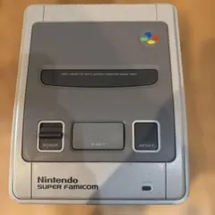 スーパーファミコン　本体・電源アダプター・コントローラー2つ・映像ケーブル