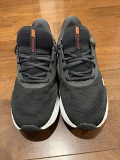 NIKE REVOLUTION 5スニーカー