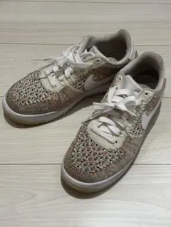 Item thumbnail for item 533217b8-84a1-4bb2-b96e-26673caac8f3