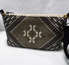 Item thumbnail for item 9d3f9c3f-94e7-479f-aa63-8d5e01e4ef95