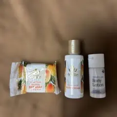 malie organics ボディクリーム＆バーソープセット　　ボディクリーム