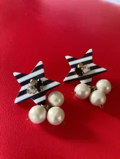 ストライプ星形ピアス
