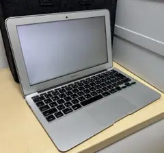 【動作確認済】MacBook air/6.1 /core i5/11㌅【美品】