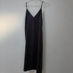 ユニクロ　ダークグレーキャミワンピース