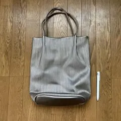 シルバー ストライプ トートバッグ