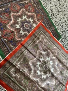 大判 スカーフ レトロスカーフ 赤 緑 シルク風スカーフ 2点セット