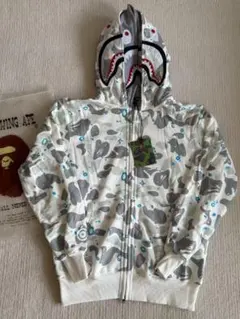 未使用 A BATHING APE ホワイト シャークデザイン パーカー L