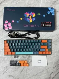 Ducky 60% メカニカルキーボード 本体 - メルカリ
