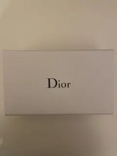 Dior ギフトボックス ホワイト
