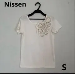 Nissen アイボリー フラワーモチーフ 半袖Tシャツ　Sのサムネイル